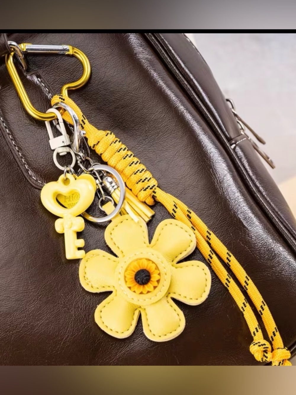 Yellow Key & Card Holder bag charm - Picture 3 of 5